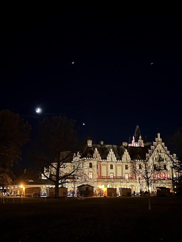 Schloss Advent Grafenegg bei Nacht